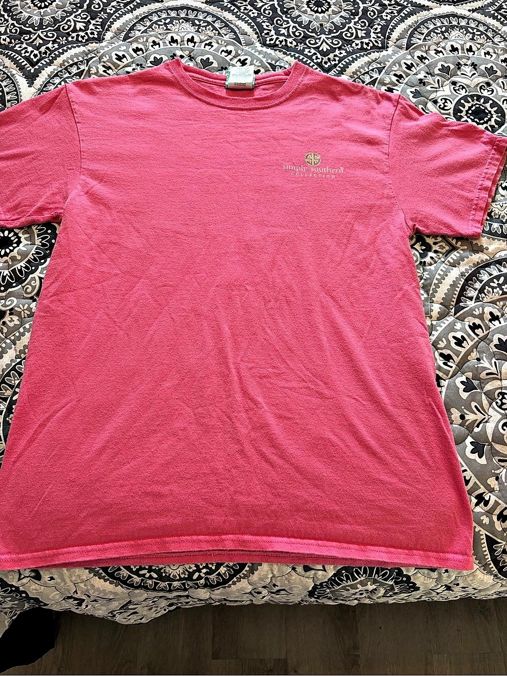 Simply Southern Graphic Short Sleeve Tee Pink Medium